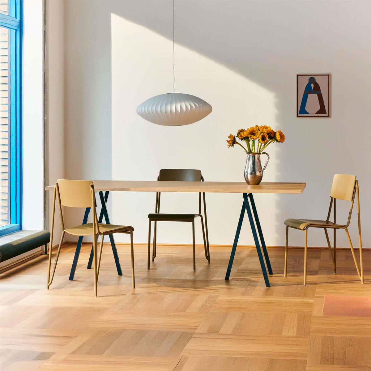 HAY Loop Stand Table