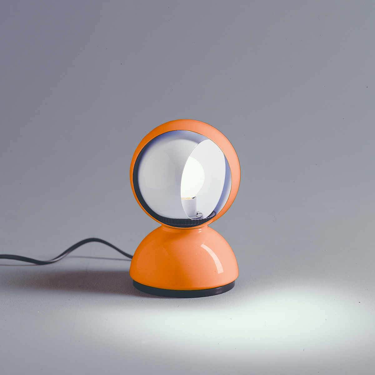 Artemide Eclisse Table Lamp