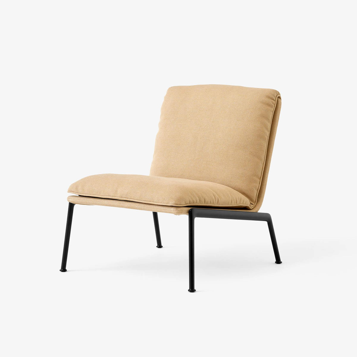 &Tradition LN18 Muno Lounge Chair & LN20 Ottoman