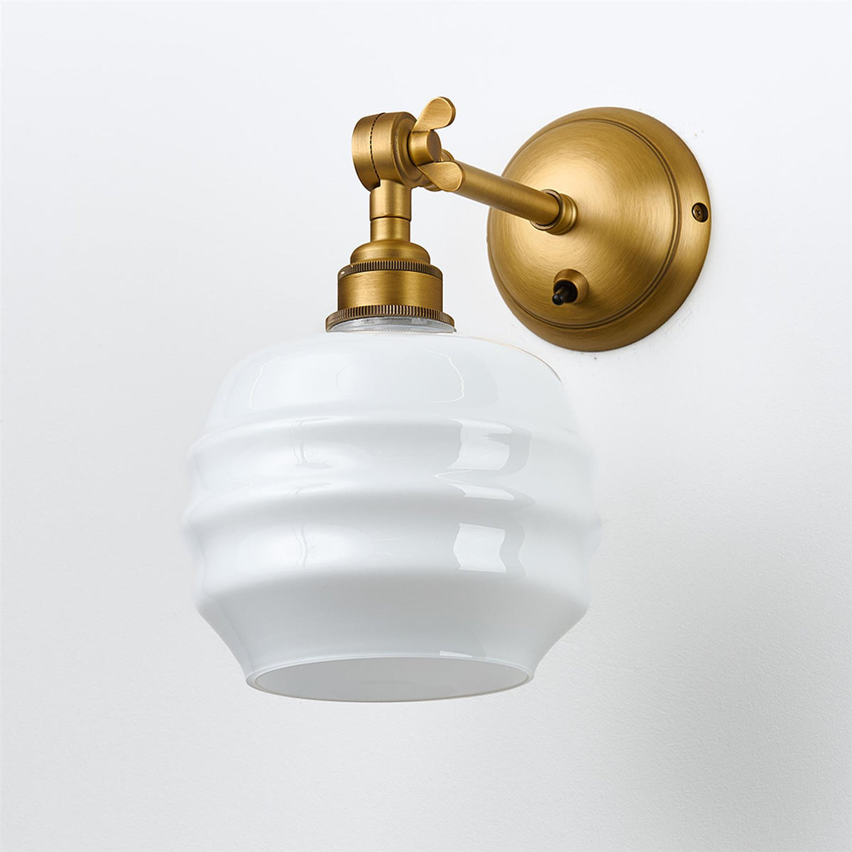 Old School Electric Deco Wall Light : Adjustable Arm