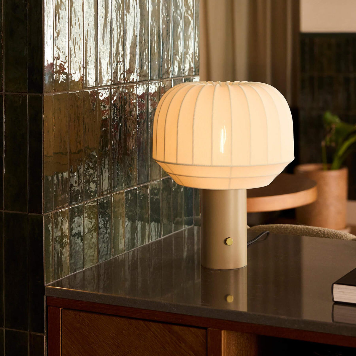 Northern Tradition Table Lamp