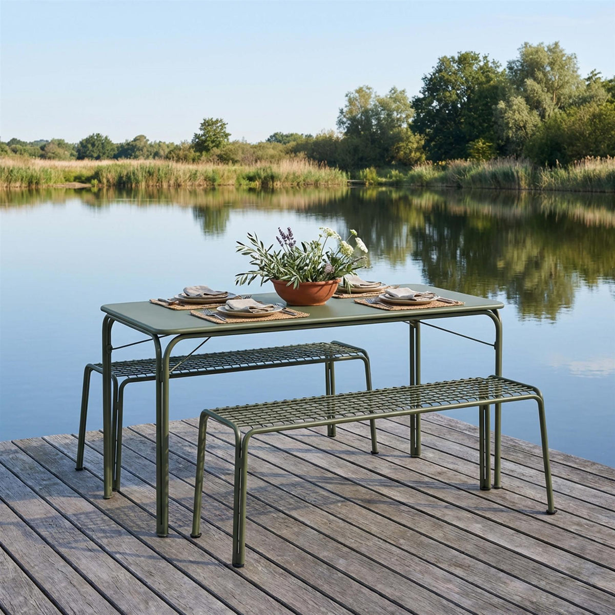 &Tradition Thorvald Garden Picnic Set - Curated by Holloways of Ludlow