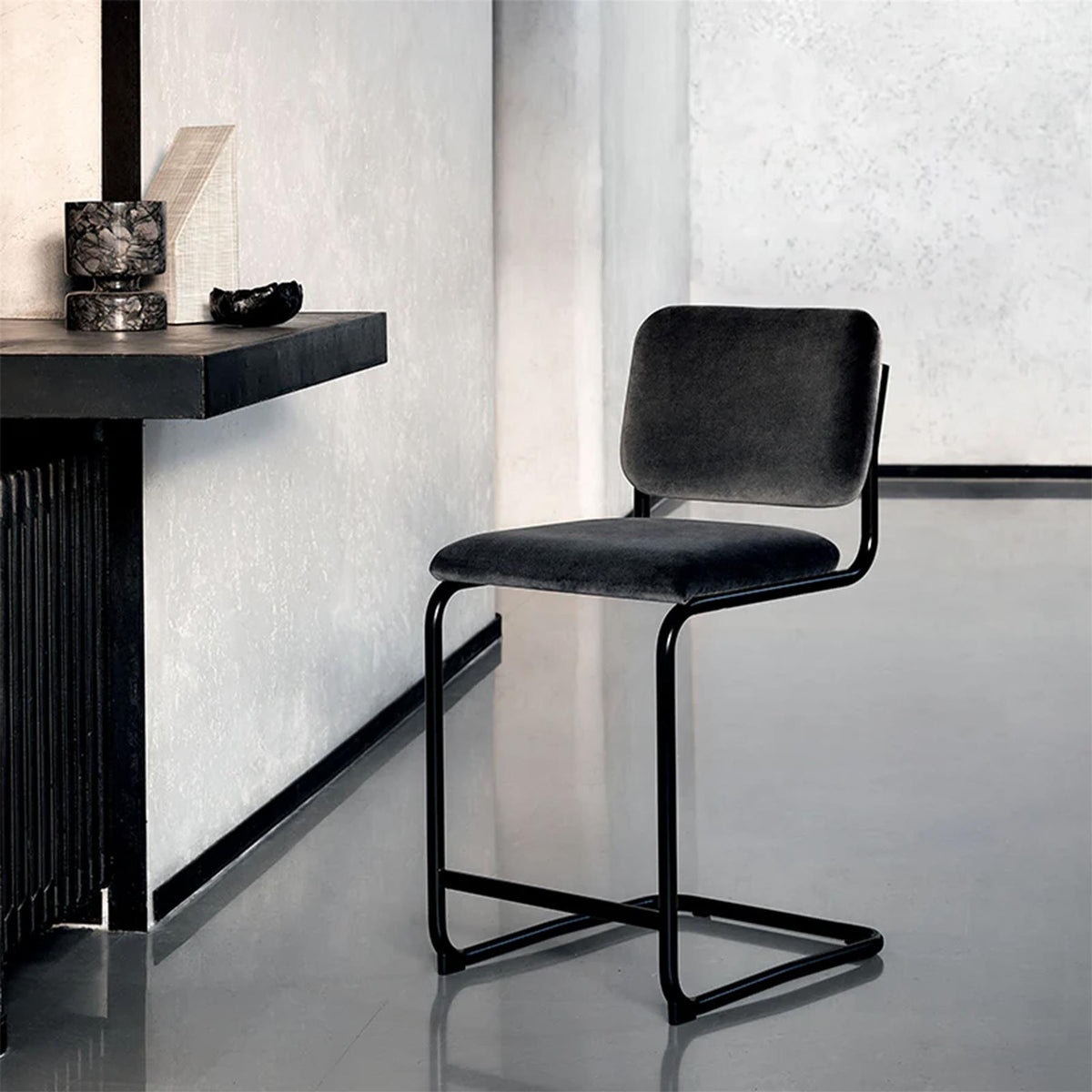 Knoll Cesca Breakfast Bar Stool - Upholstered