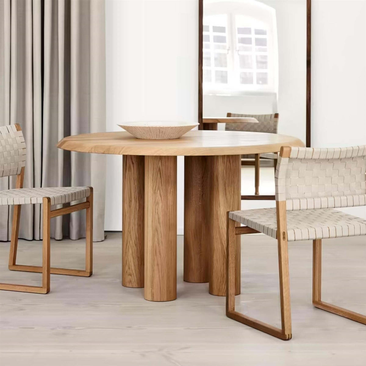 Fredericia Islet Dining Table