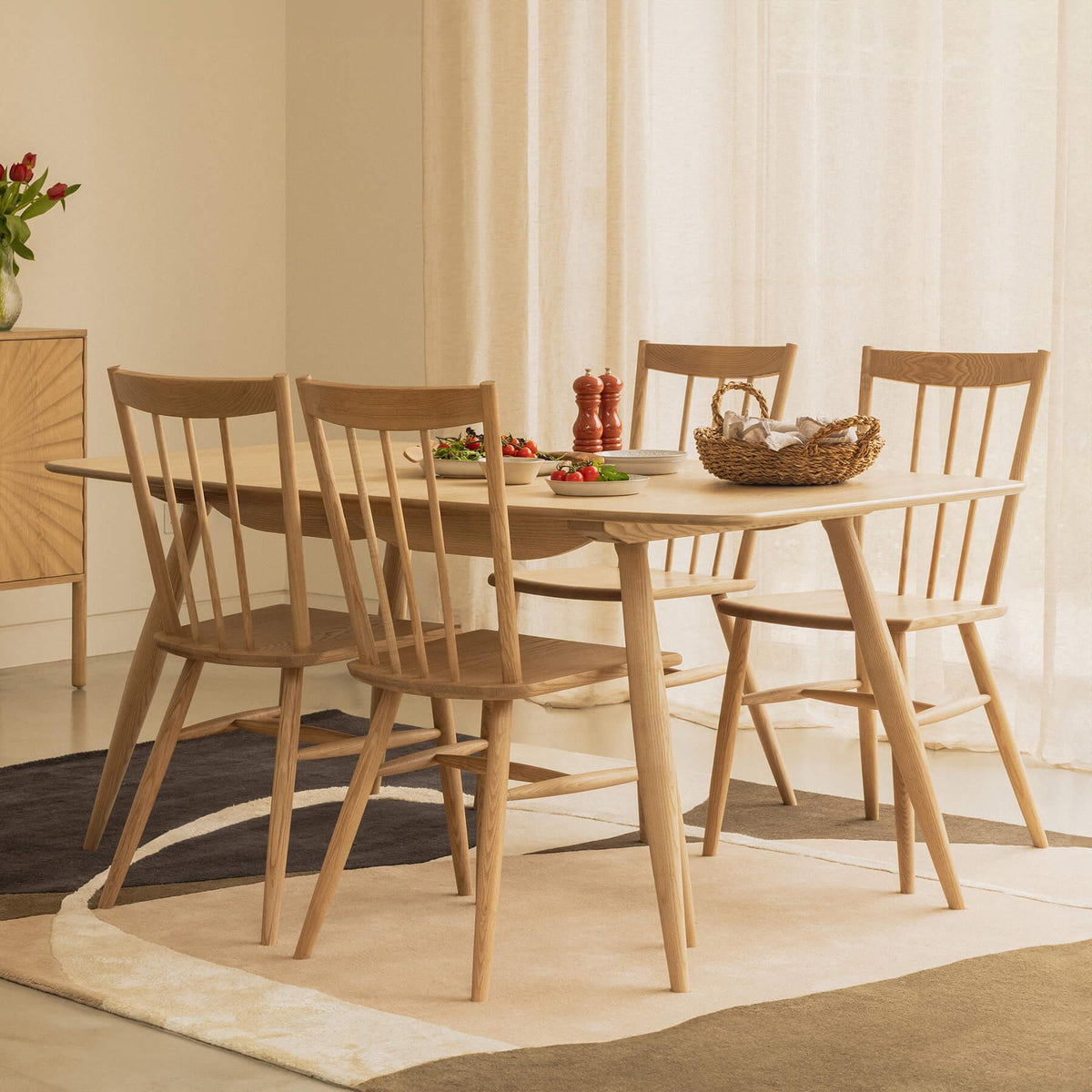 Ercol Farmile Small Extendable Dining Table