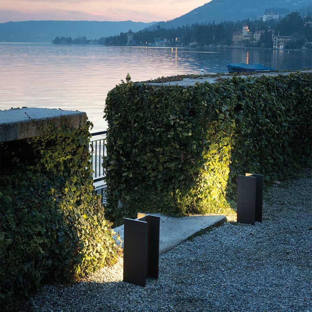 Nemo Mais Plus Que Cela Je Ne Paux Pas - Outdoor Light