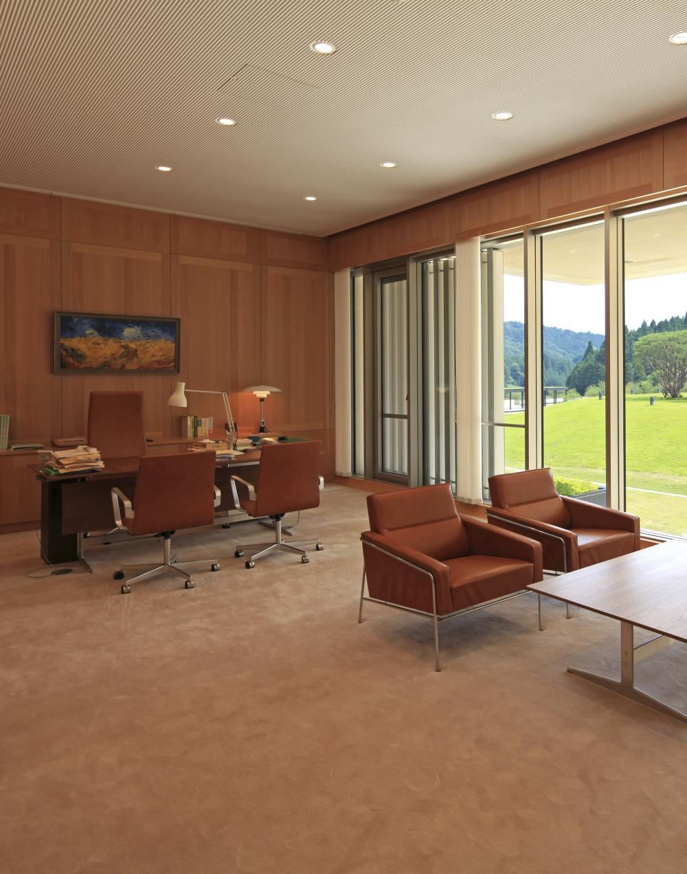 Fritz Hansen Series 3300 Lounge Chair