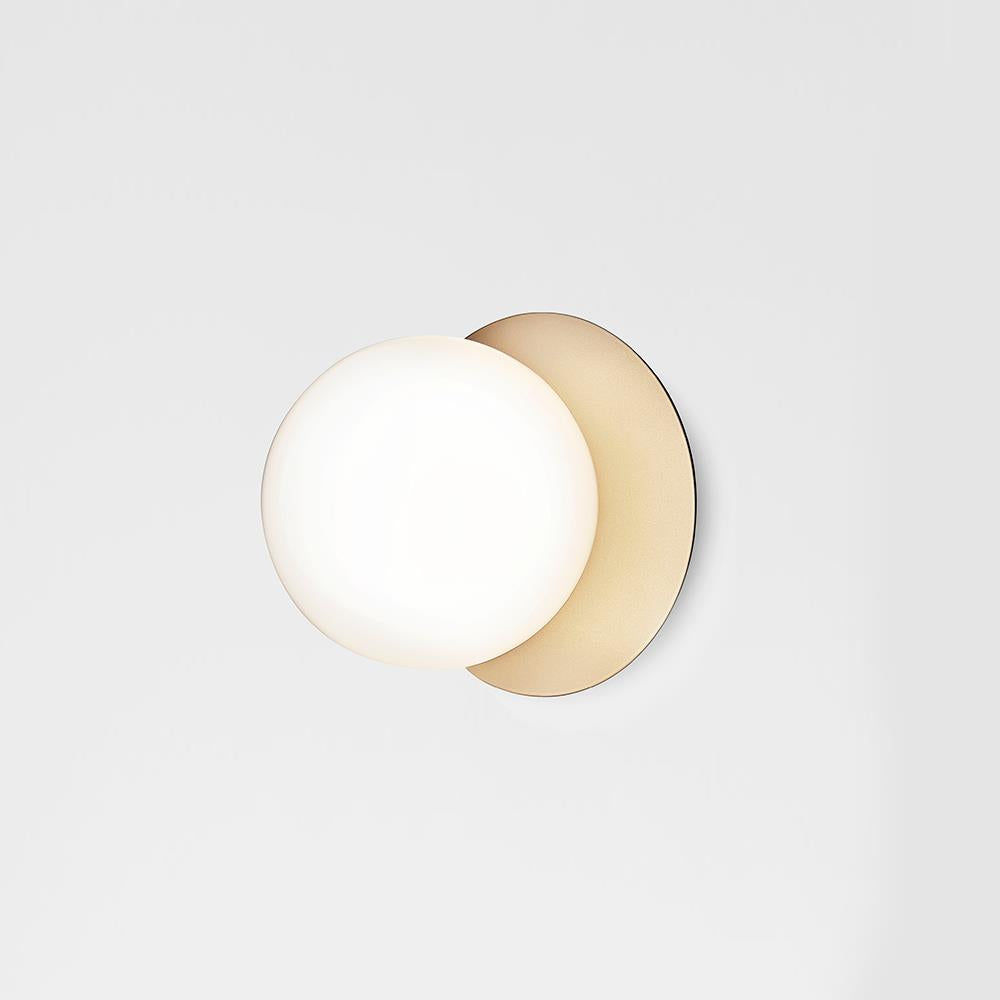 Nuura Liila Wall / Ceiling Light