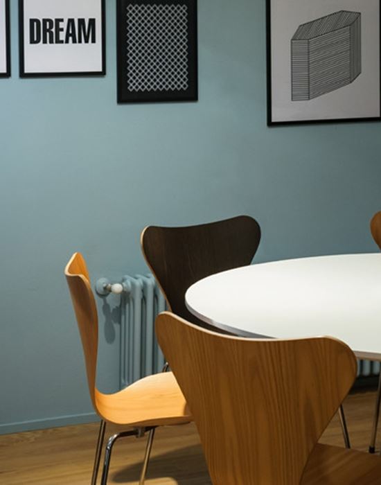 Fritz Hansen Series 7 Chair