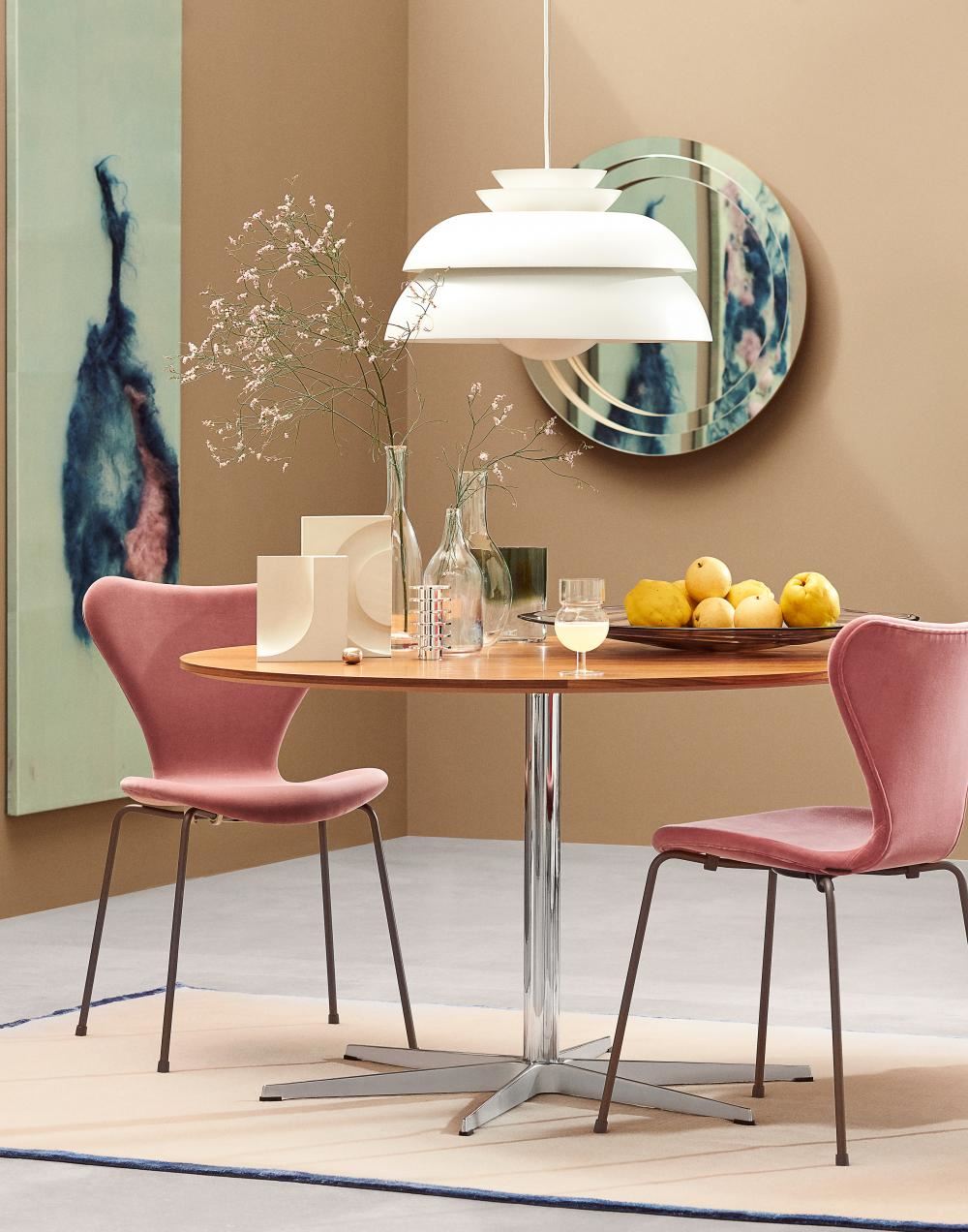 Fritz Hansen Series 7 Chair - Velvet Edition
