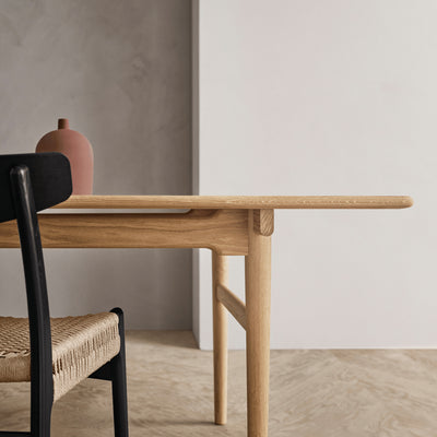 B-Stock Carl Hansen & Son CH327 Dining Table - Small, Oiled Oak **STORE COLLECTION ONLY**