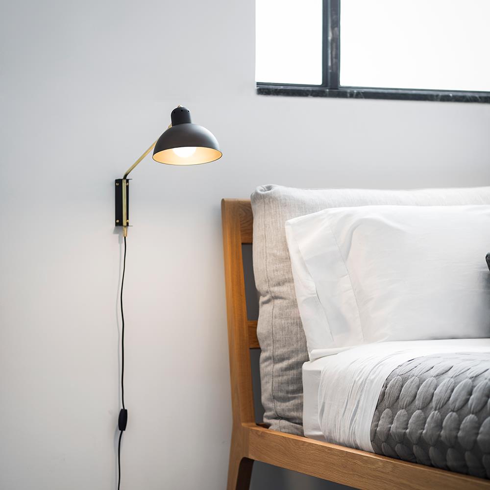 Waldorf wall light - small