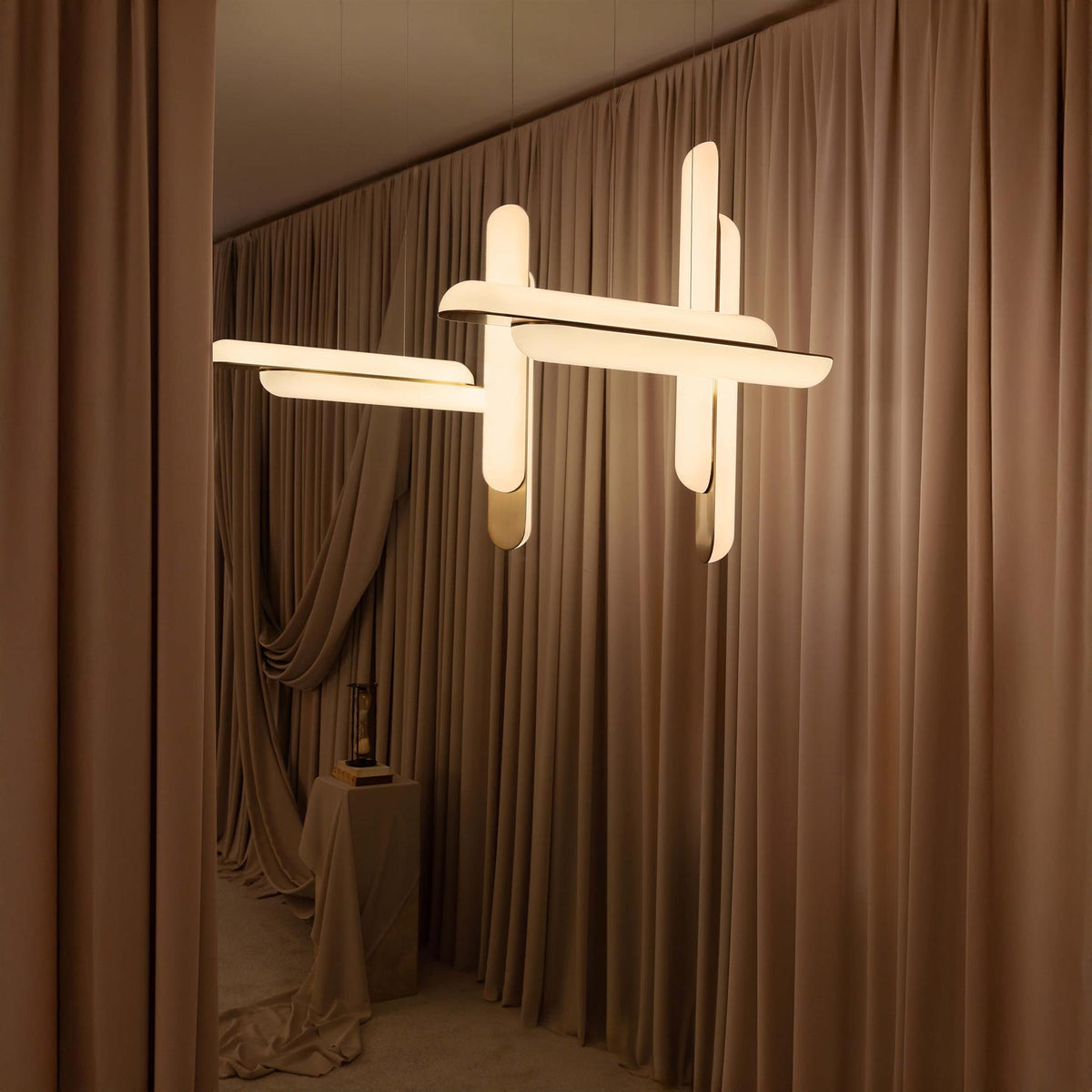 Lee Broom Gemini Vertical Pendant Light