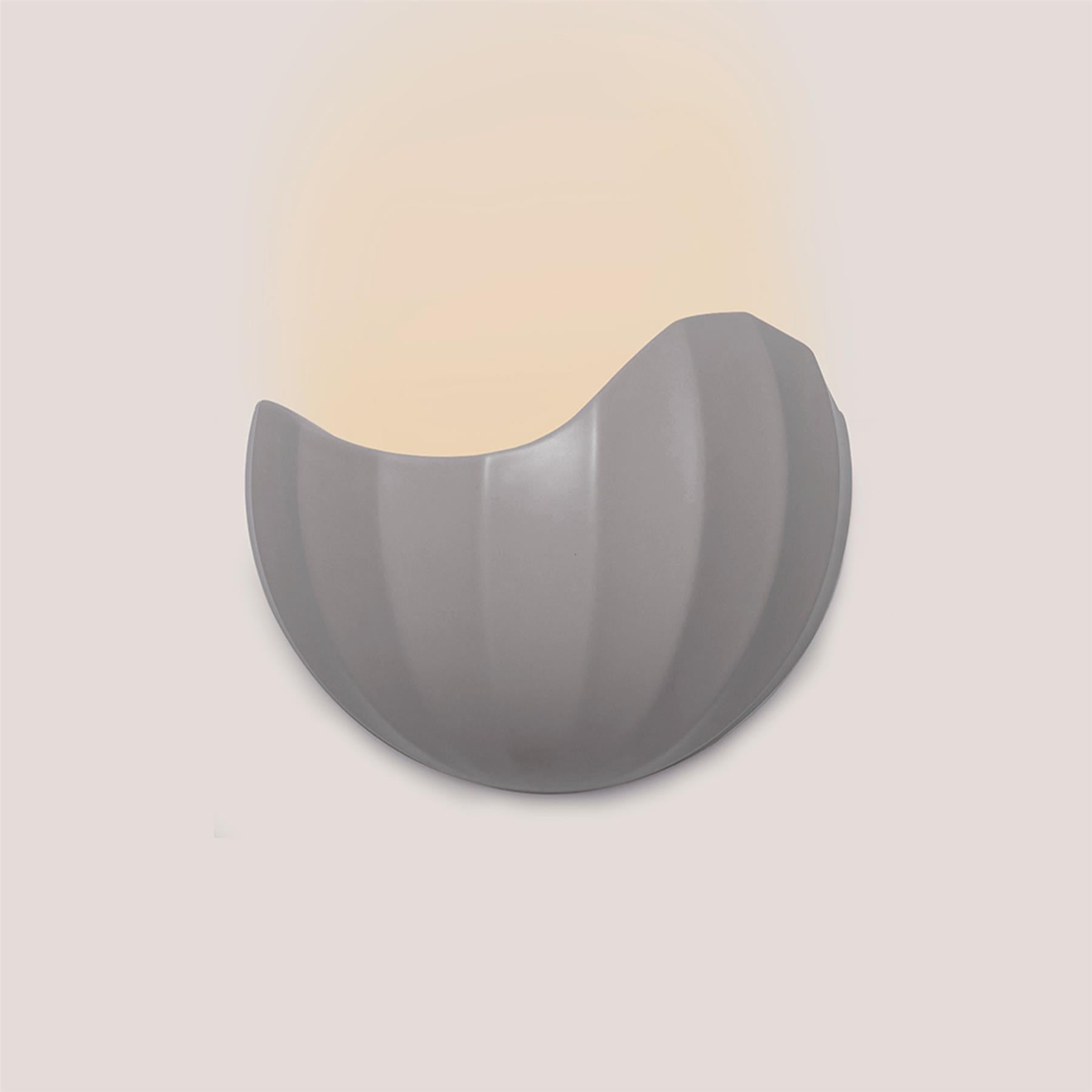 Patricia Lobo Onna Wall Light