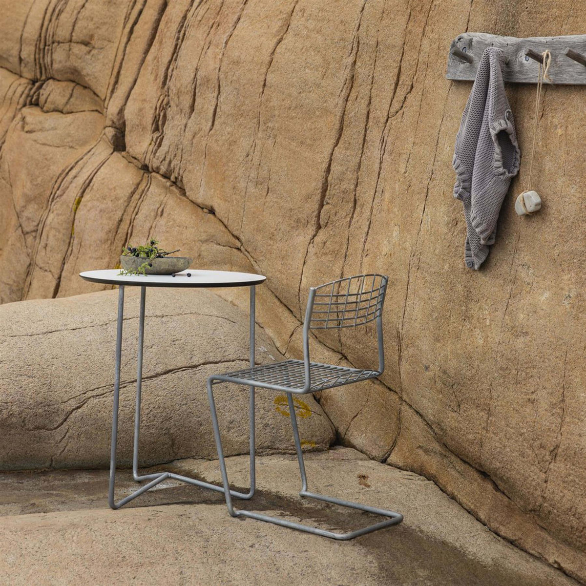 Grythyttan Stalmobler High Tech Round Outdoor Dining Table