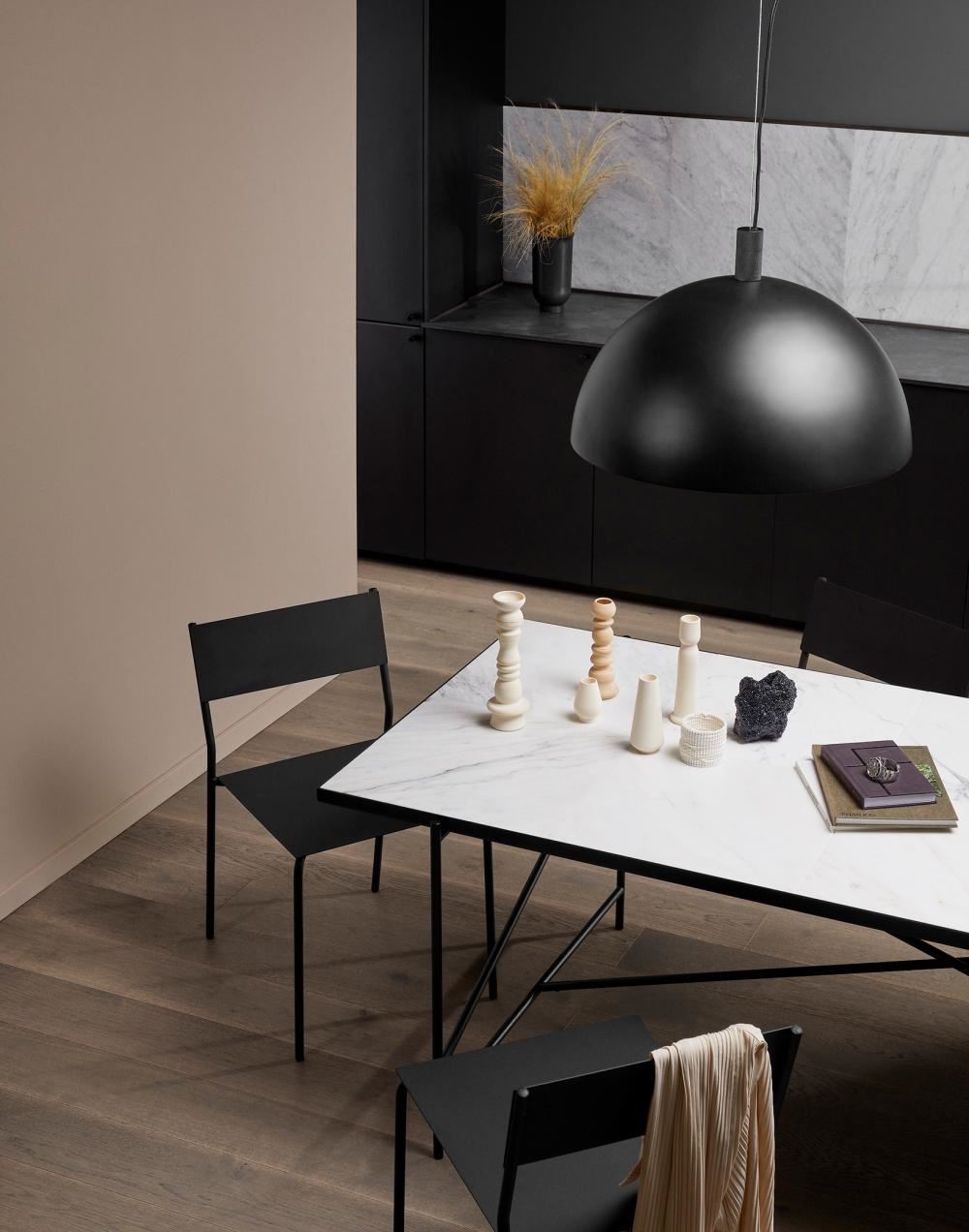 Handvark Dining Table 230
