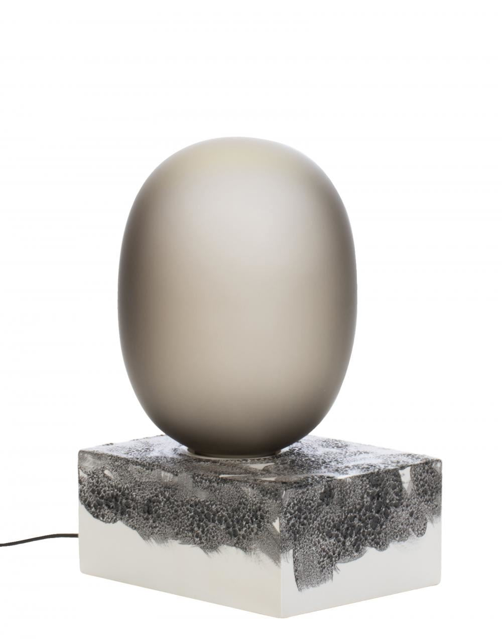 Magma table lamp