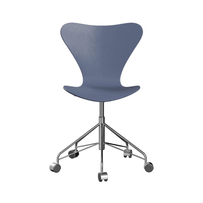 Fritz Hansen Series 7 Swivel Chair