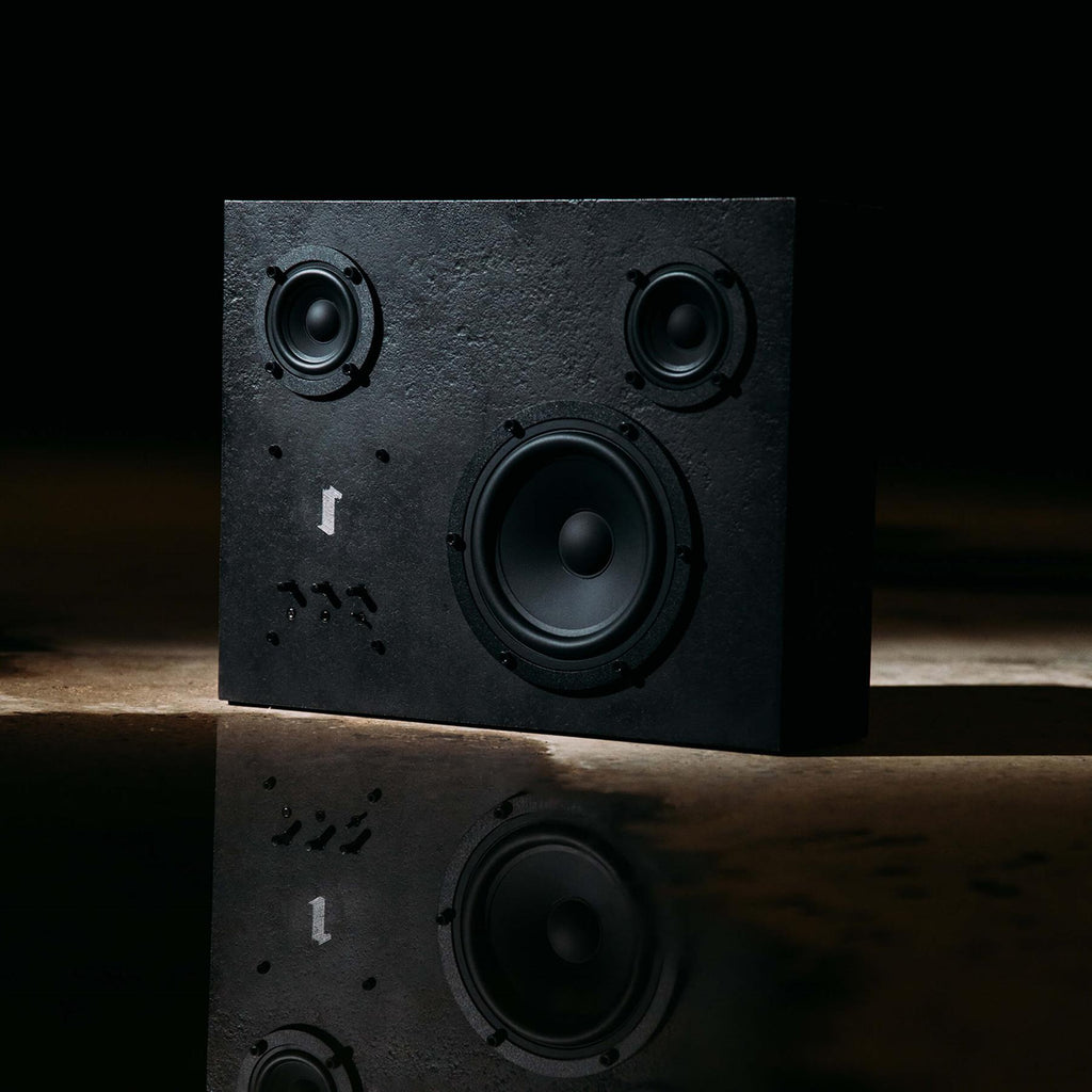Transparent Steel Speaker