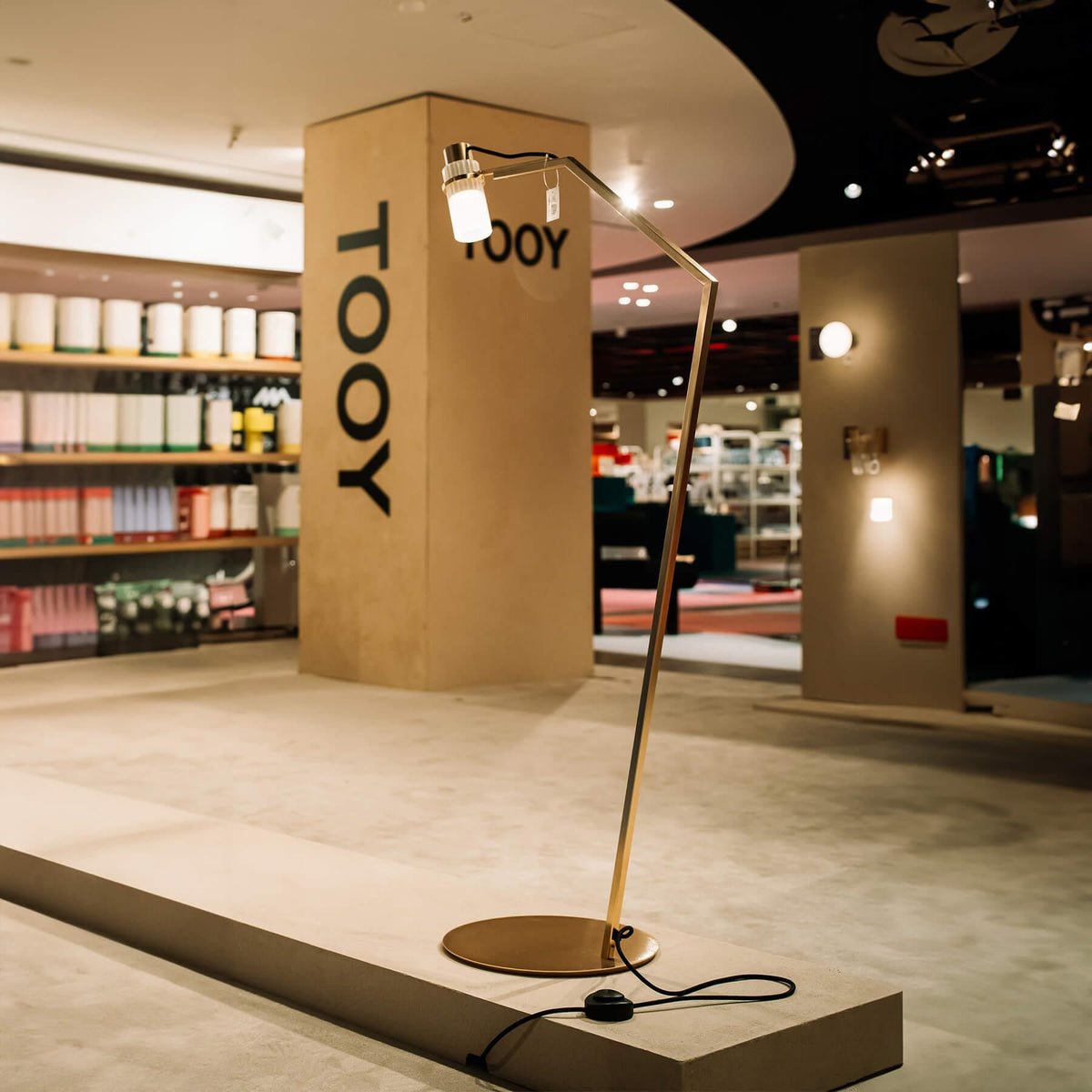 TOOY Lei Floor Lamp