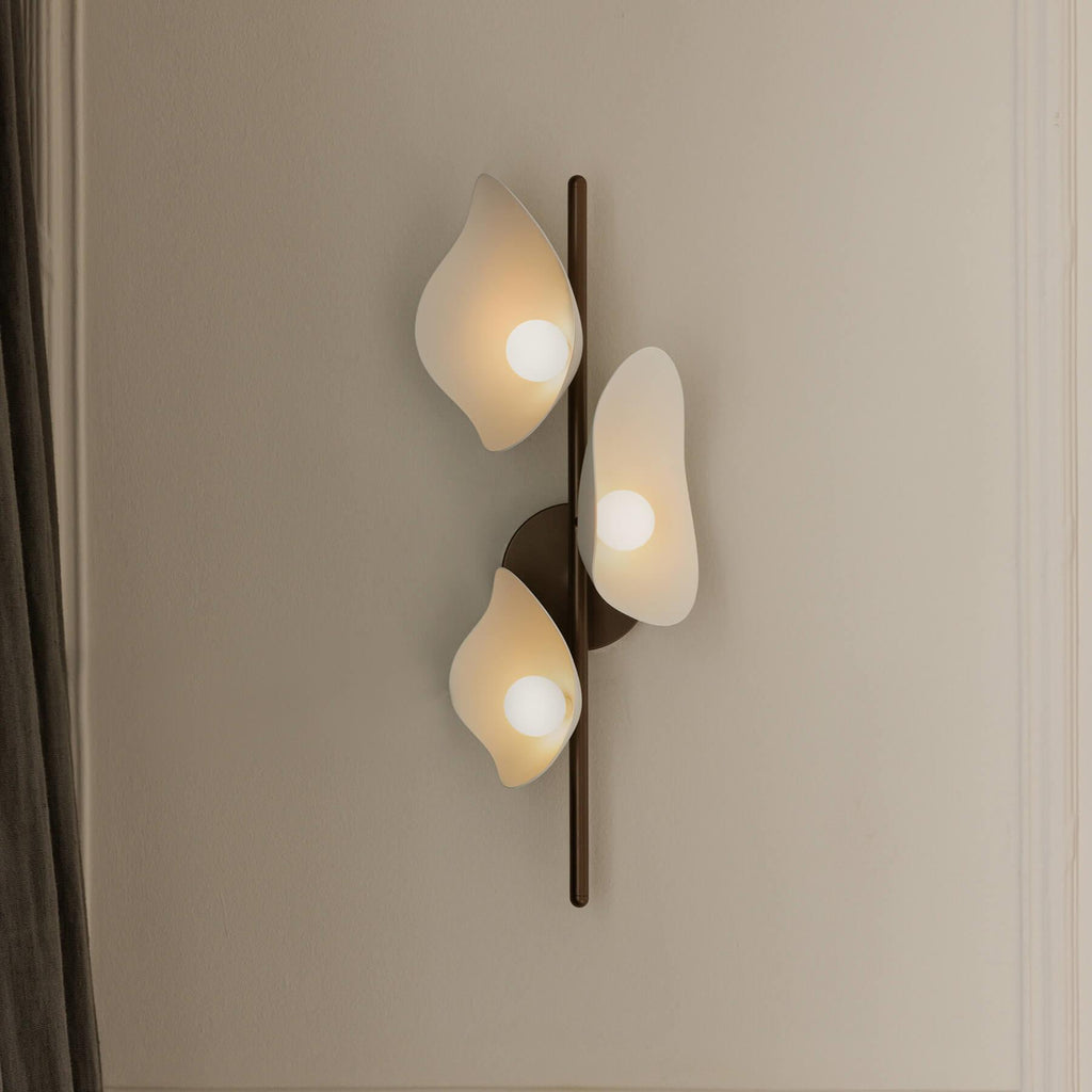 Nuura Florii 3 Wall Light