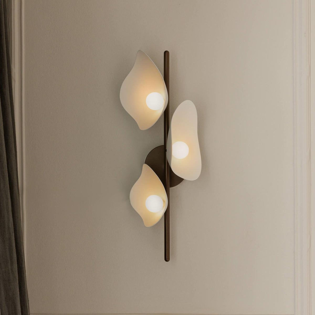 Nuura Florii 3 Wall Light
