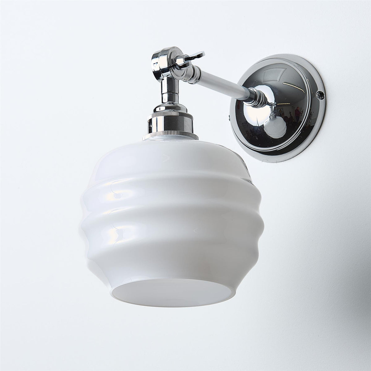 Old School Electric Deco Wall Light : Adjustable Arm