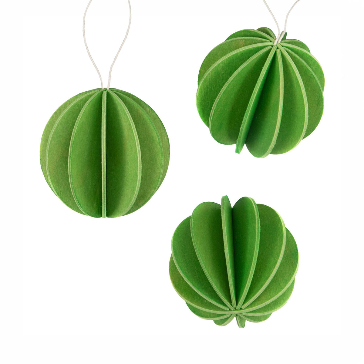 Lovi Wooden Christmas Baubles- Diameter : 8cm, Set of 3