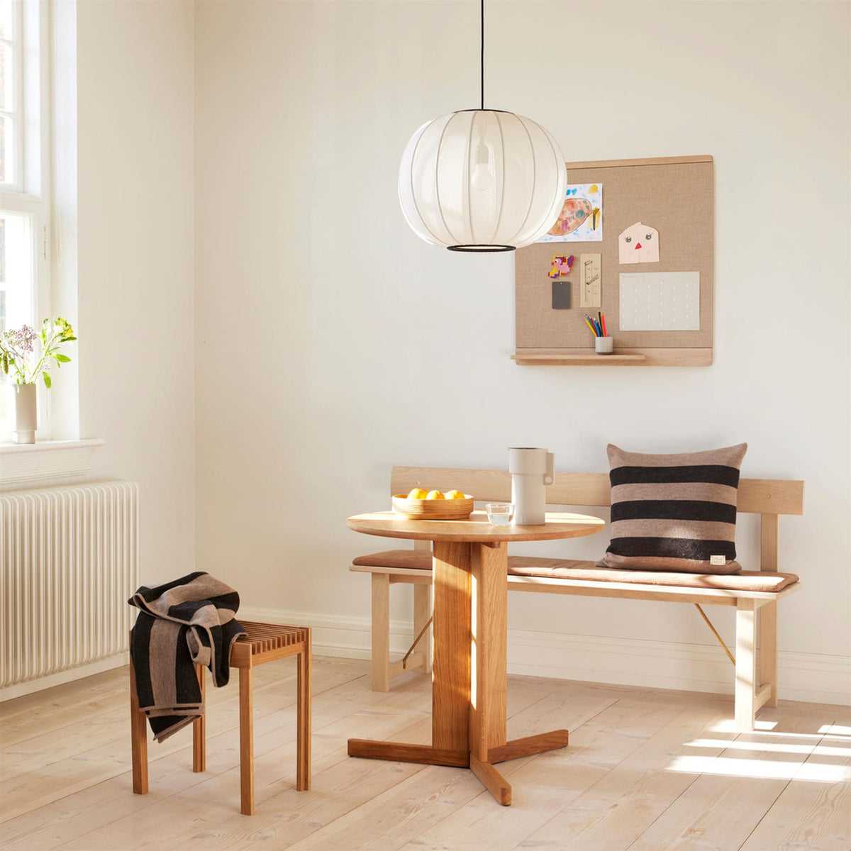 Form & Refine Rim Pinboard