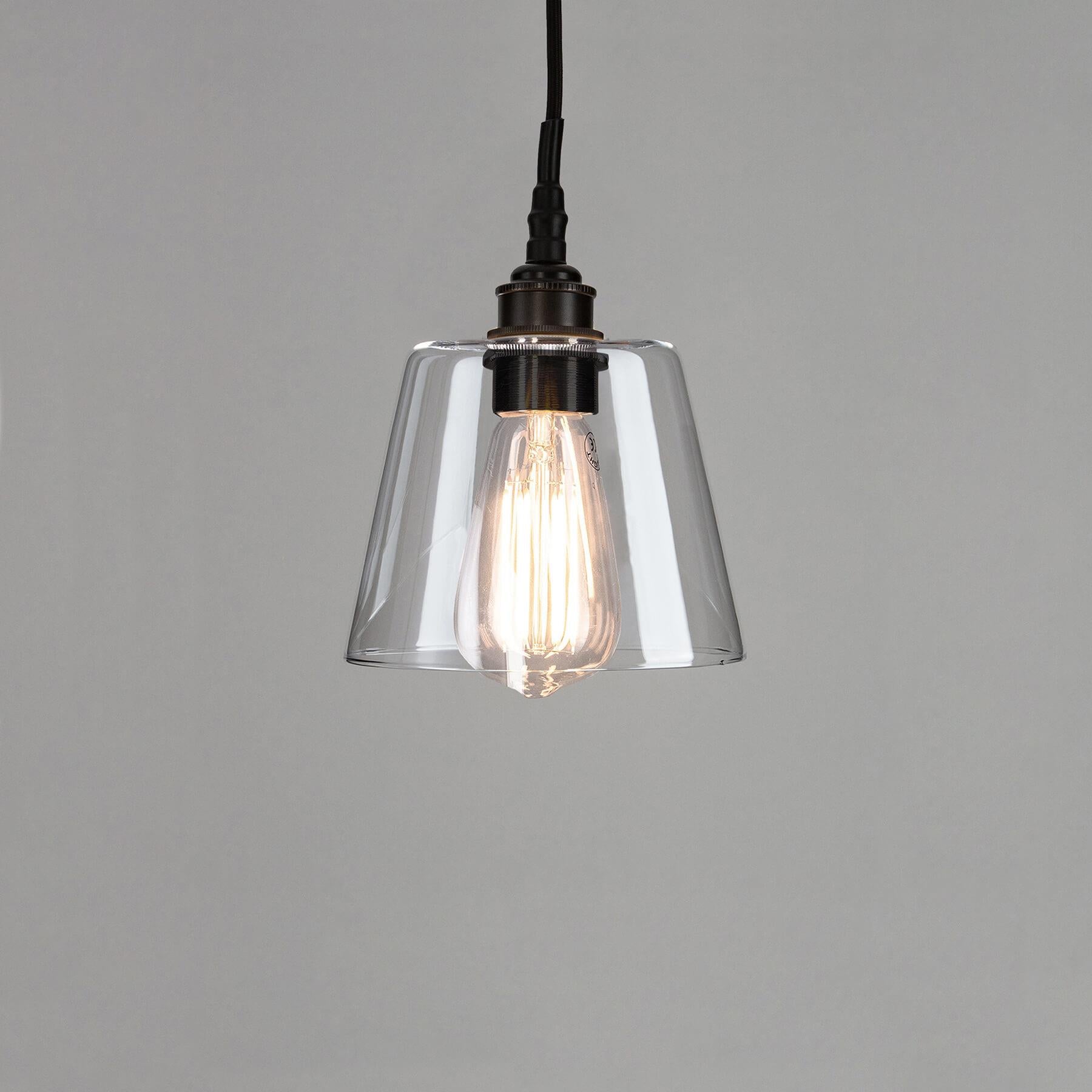 Outlet Old School Electric - Bathroom Version : Tapered Blown Glass Pendant