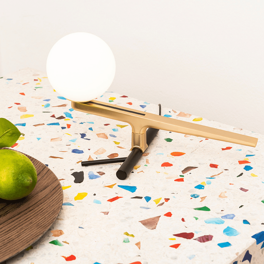 Outlet Artemide Yanzi Table Lamp