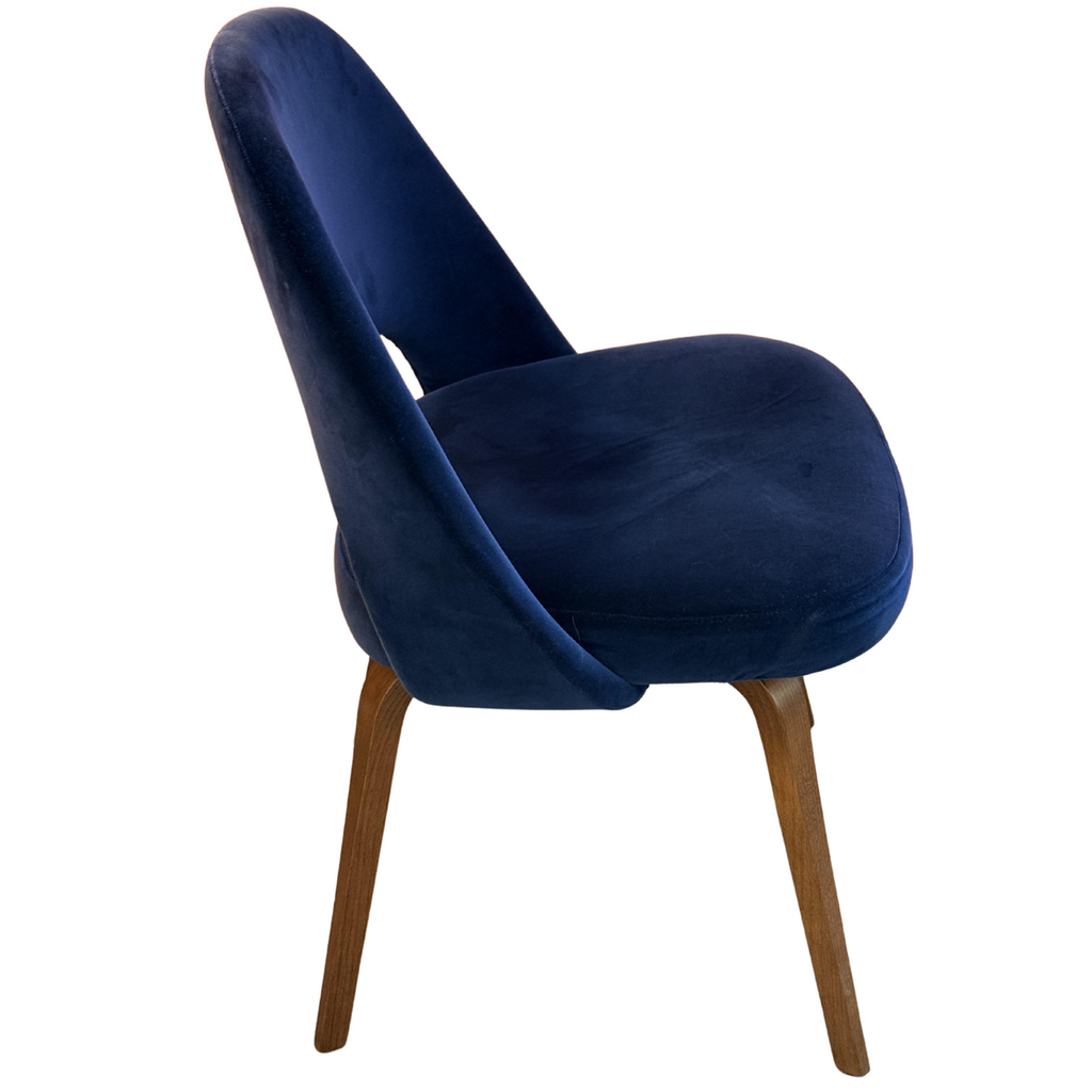 Ex-Display Set of 4 Knoll Saarinen Conference Chairs in Knoll Velvet **STORE COLLECTION ONLY**