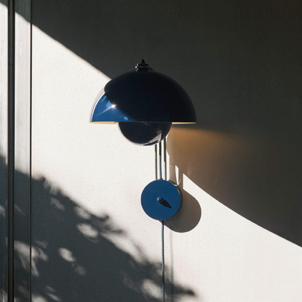 &Tradition VP8 Flowerpot Wall Lamp