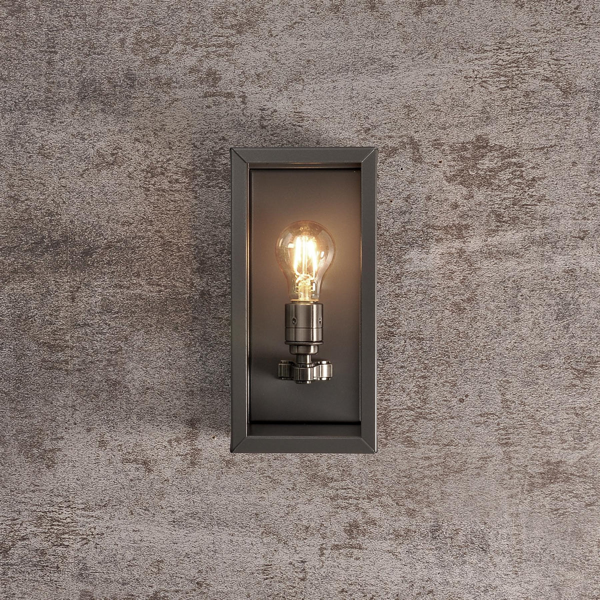 Chelsea British Box Light