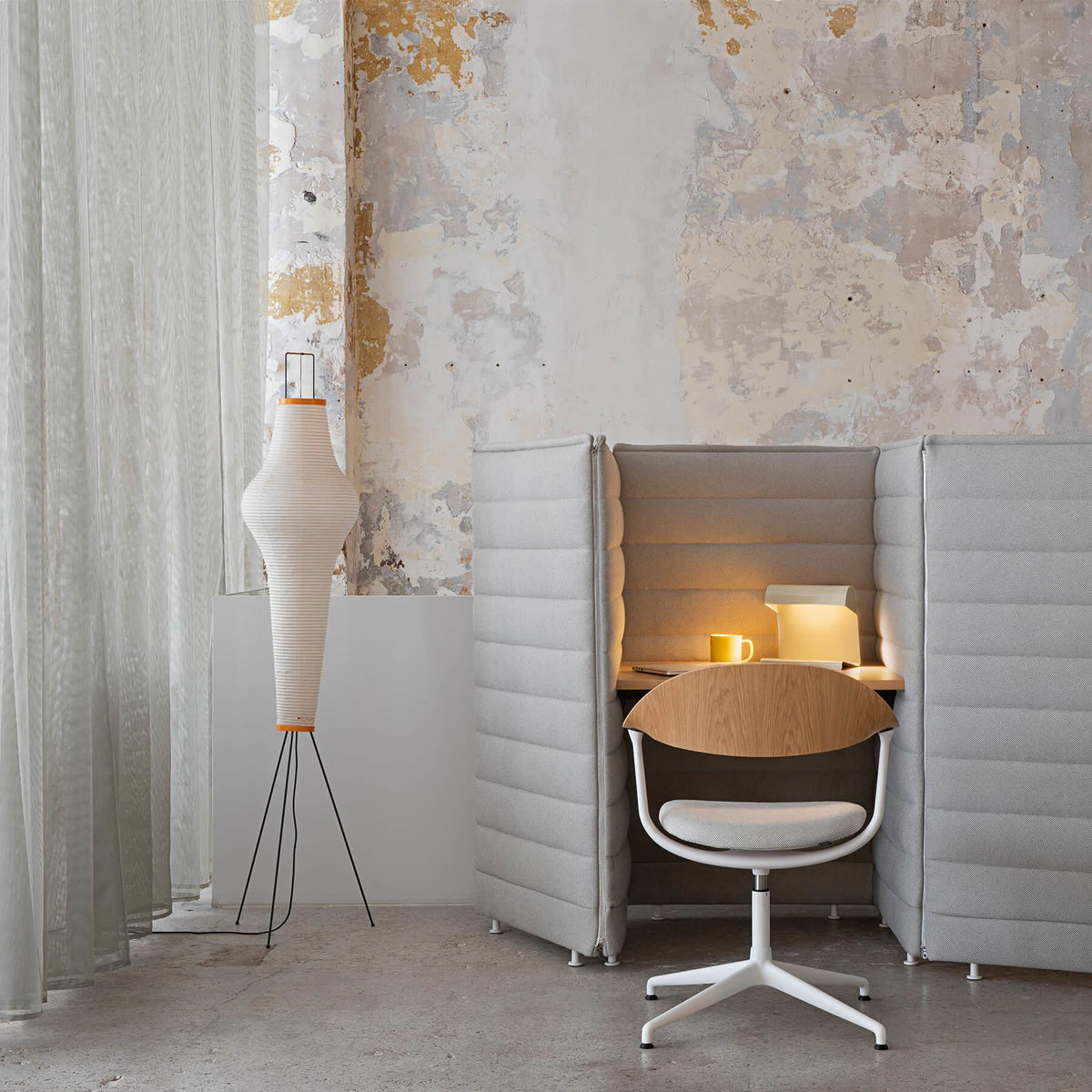 Vitra Akari 14A Floor Lamp