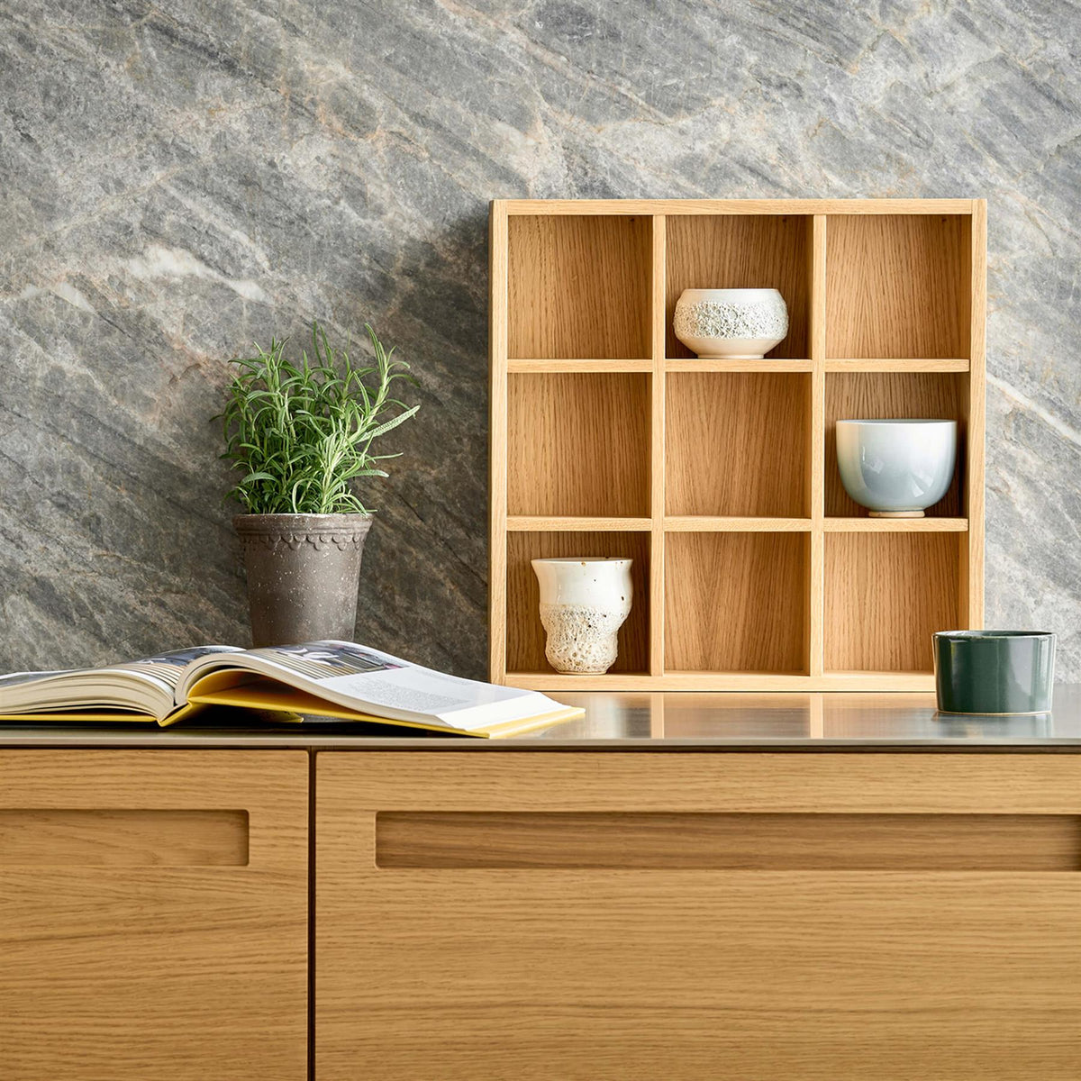 Kath & Andersen Cupshelves