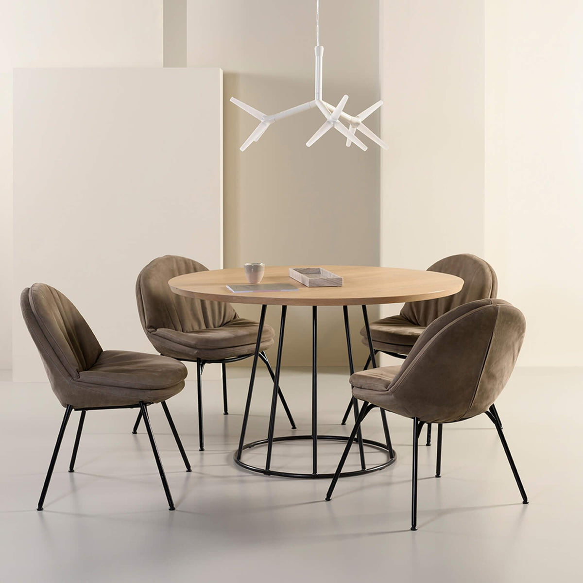 Jess Designs Curtis Chair