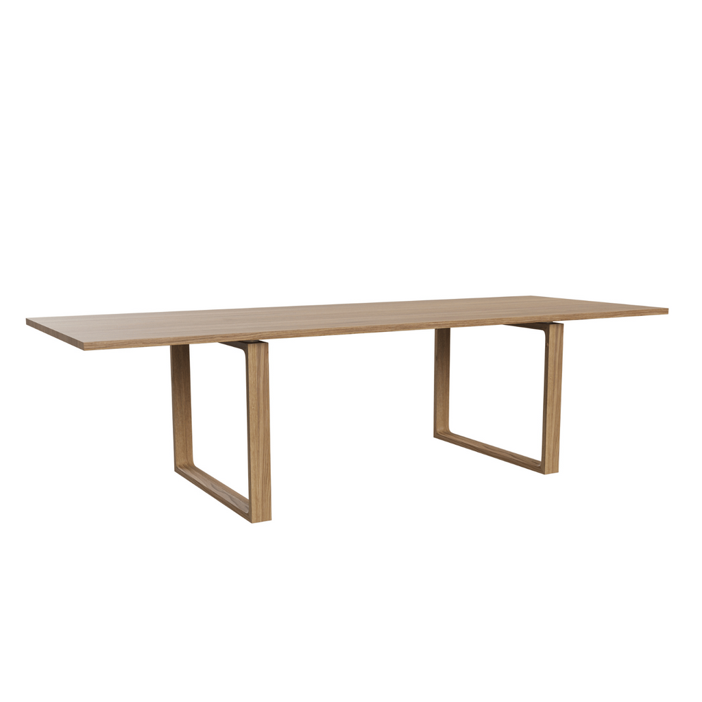 Fritz Hansen Essay Extendable Dining Table