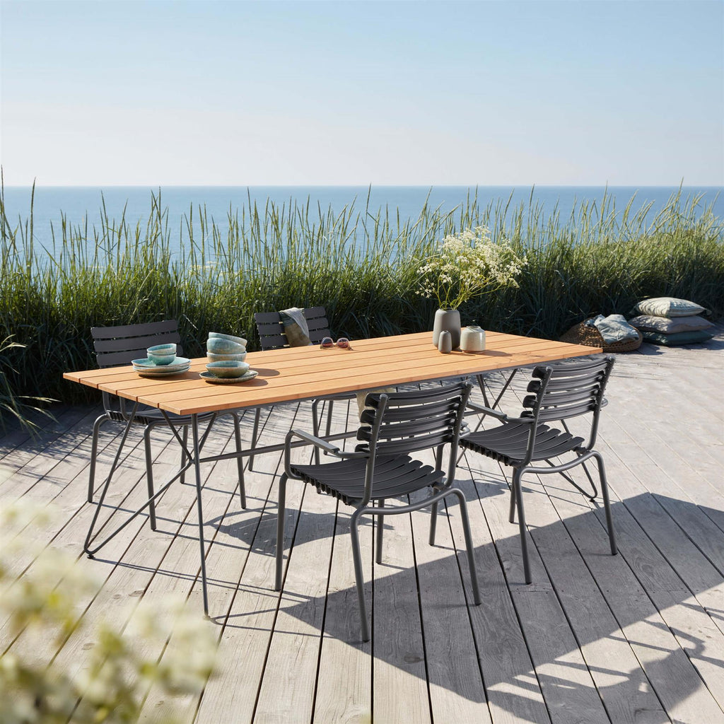 HOUE Sketch Garden Dining Table