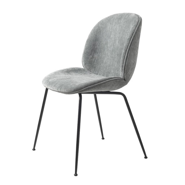 Outlet Gubi Beetle fully upholstered chair - Dedar belsuede (012) with black legs