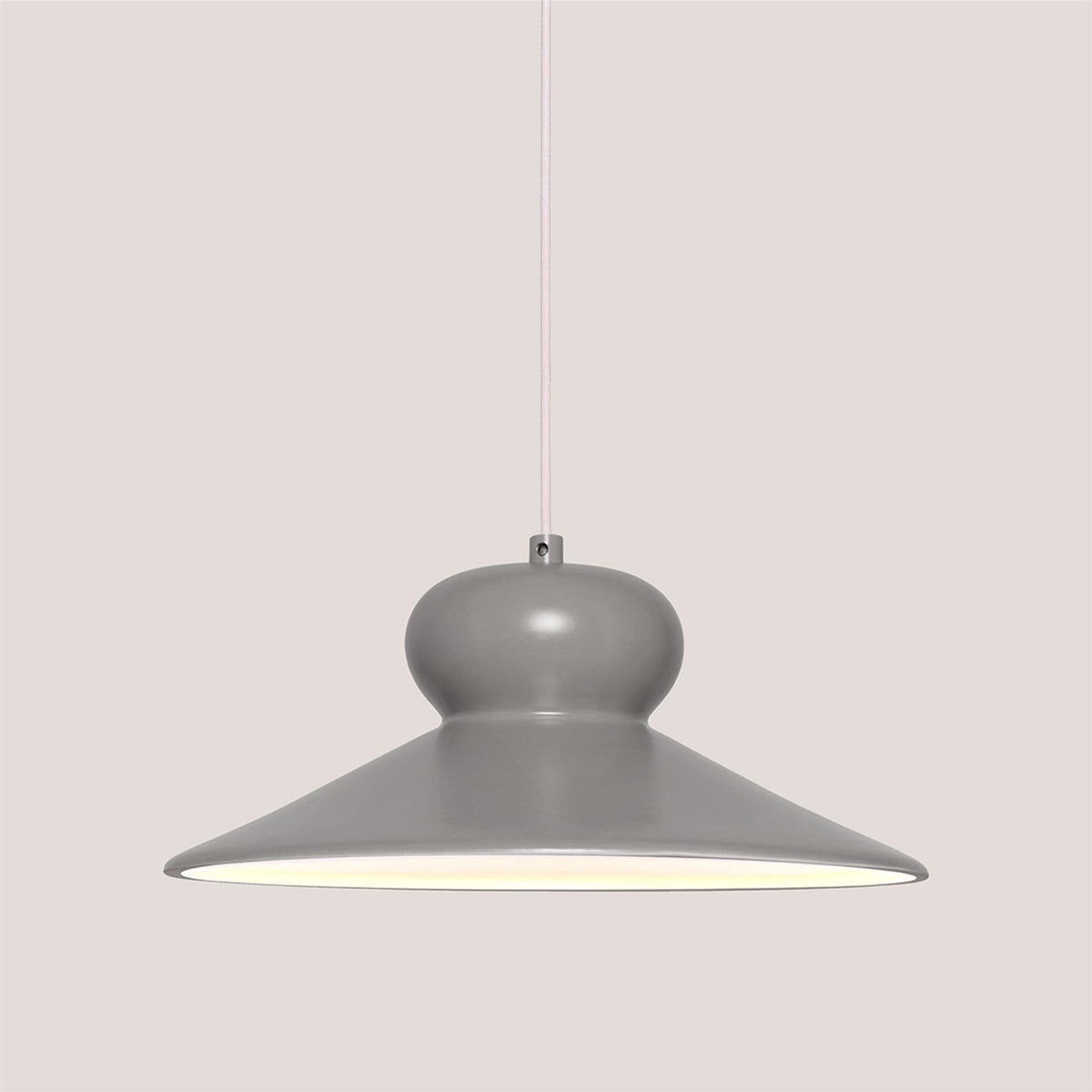 Patricia Lobo Ova Pendant Light