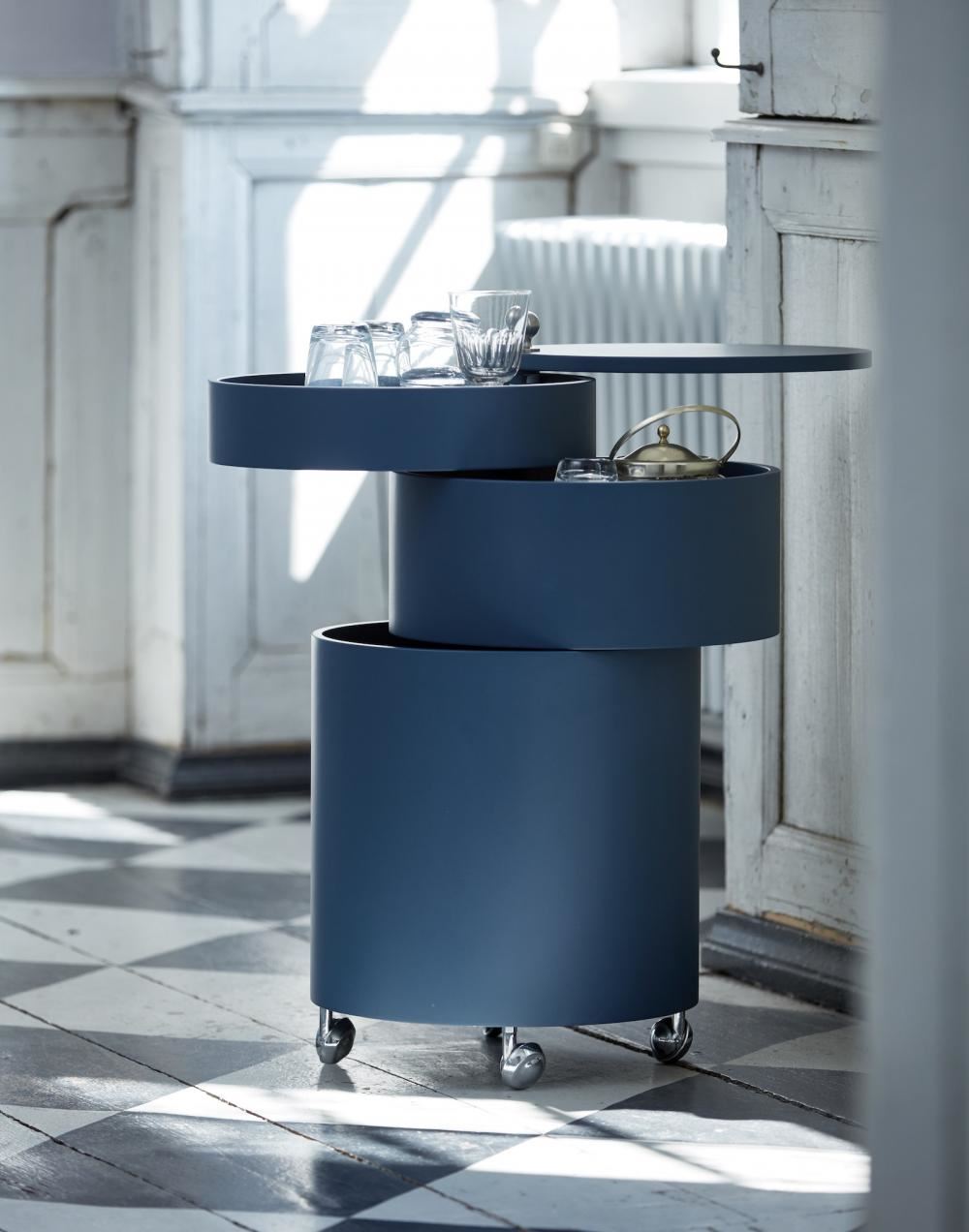 Barboy storage table