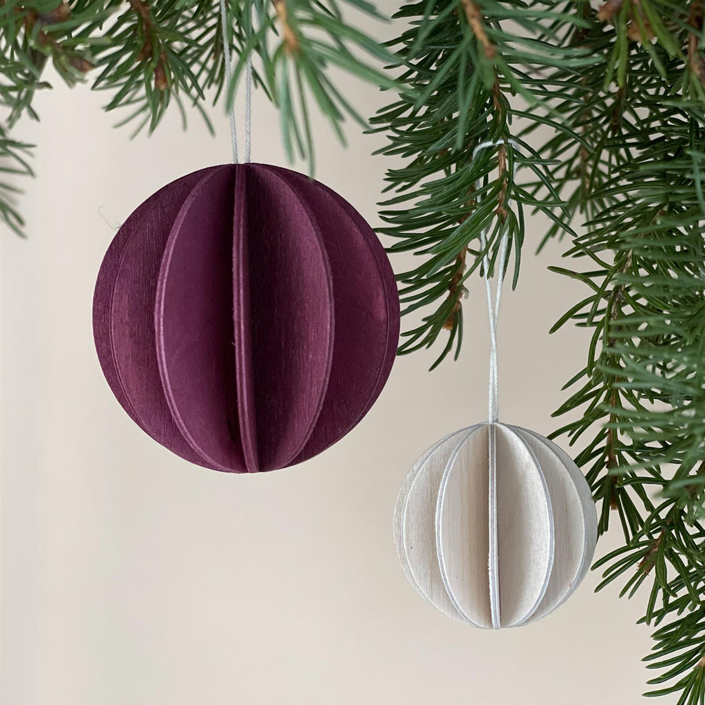 Lovi Wooden Christmas Baubles- Diameter : 6cm, Set of 4