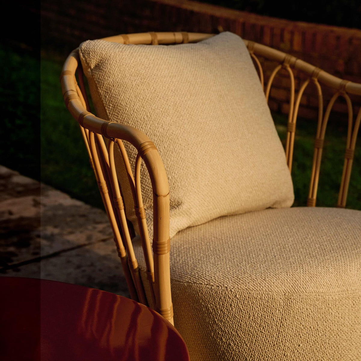 GUBI Grace Outdoor Lounge Chair