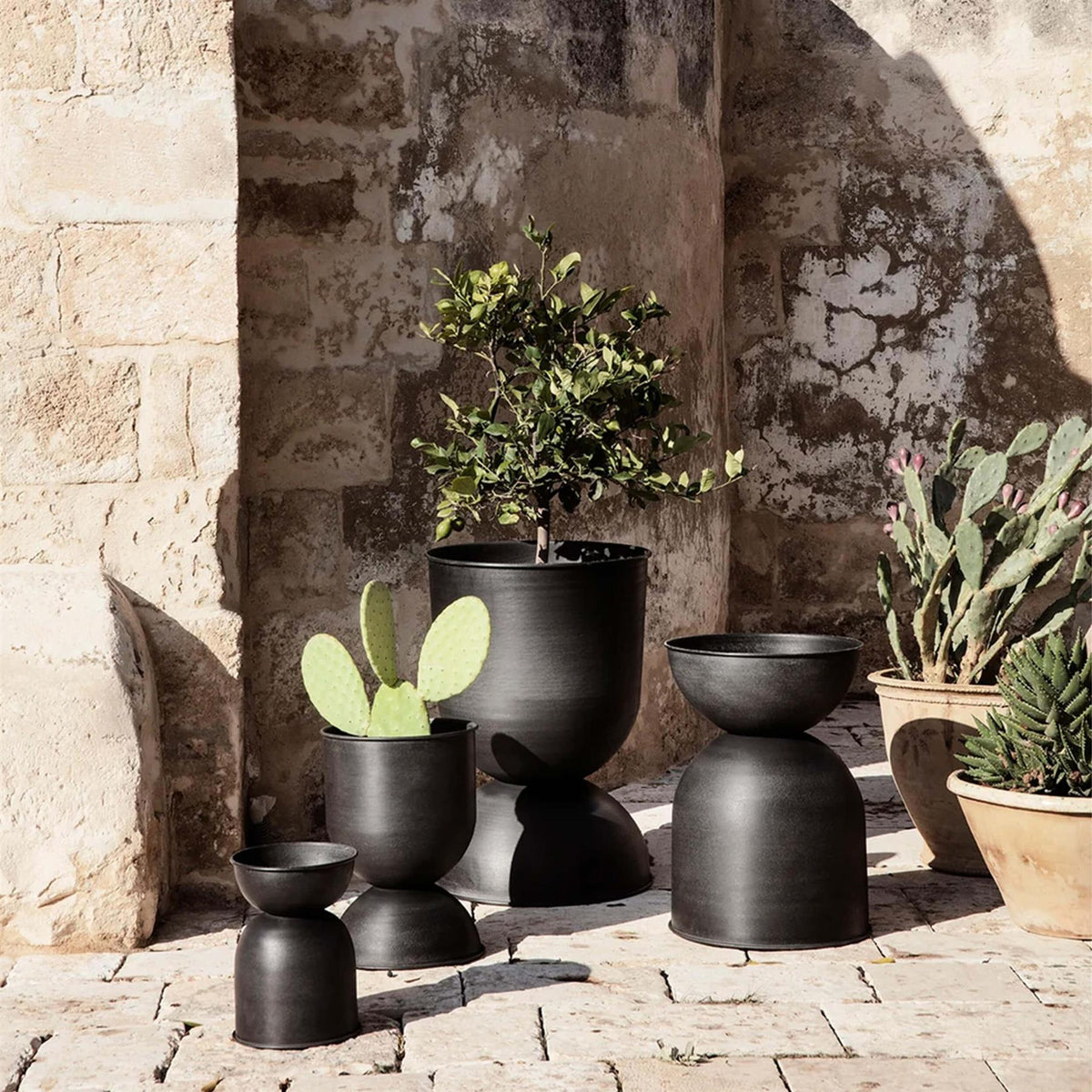 Ferm Living Hour Glass Pot