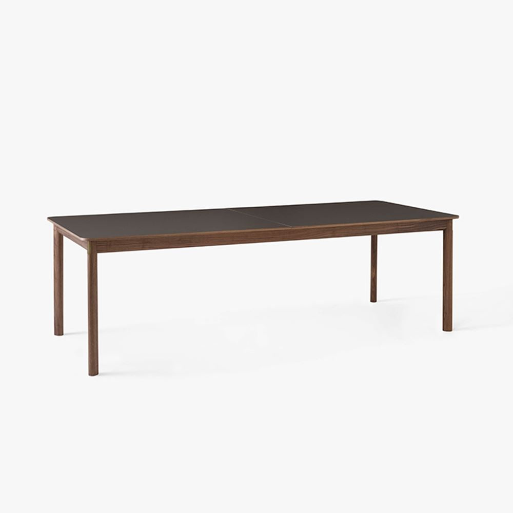 &Tradition HW1 & HW2 Patch Extendable Dining Table