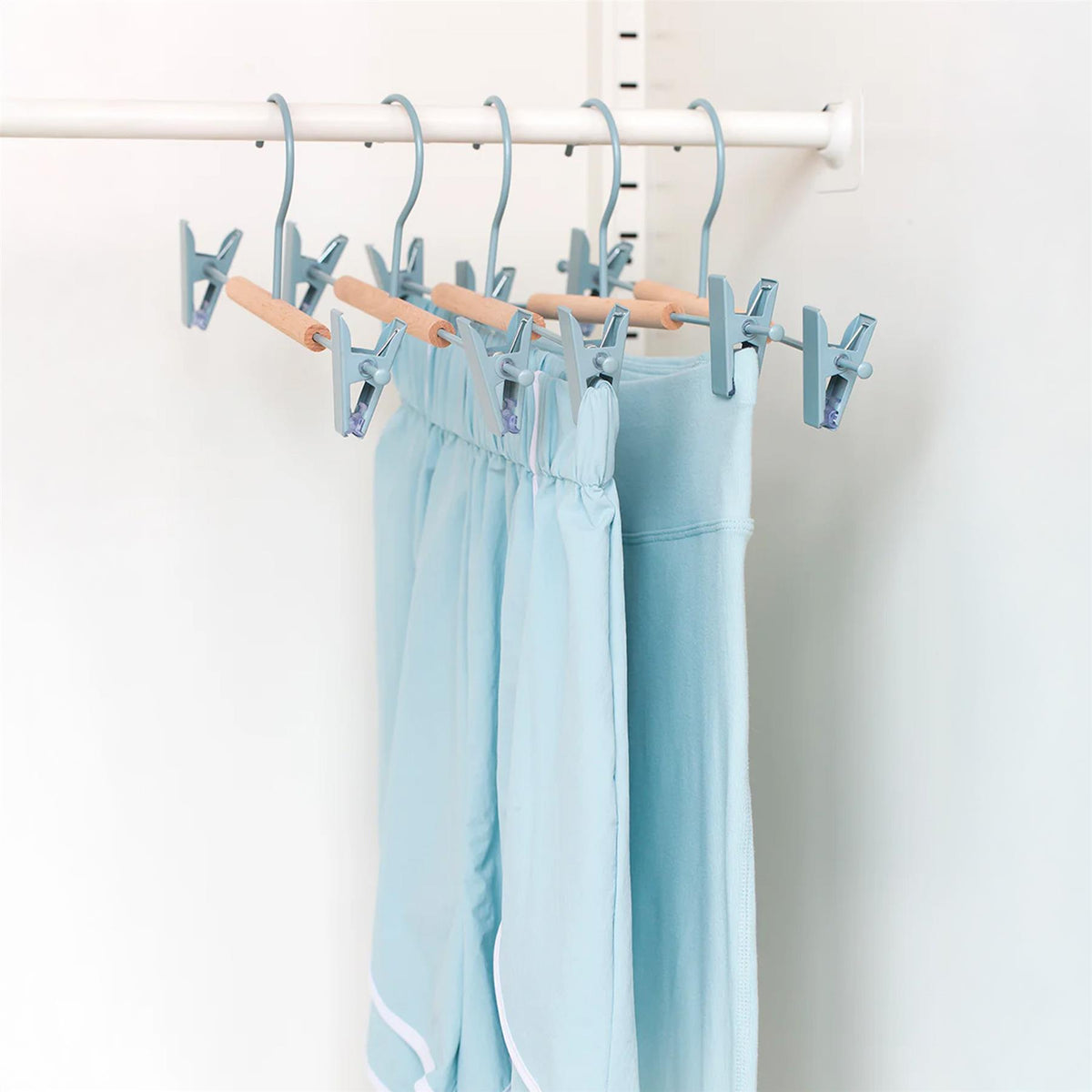 Mustard Made The Clip Hangers
