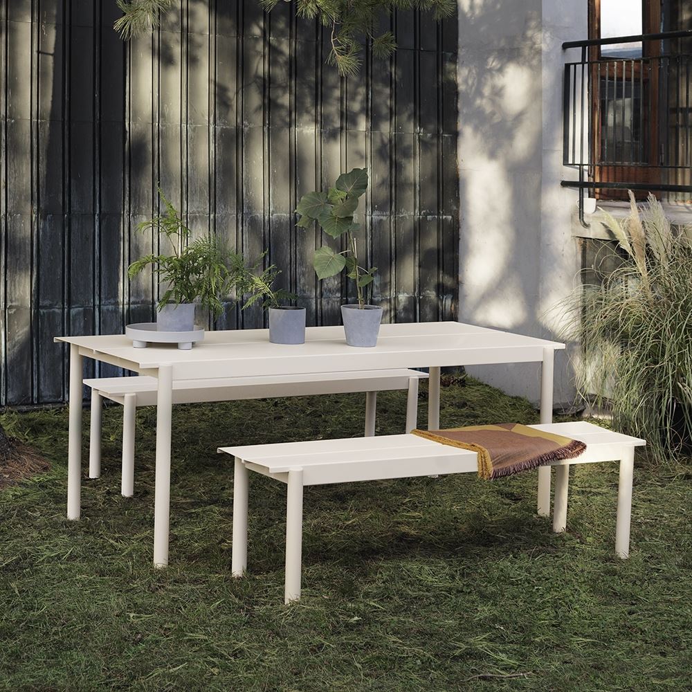 Muuto Linear Steel Table