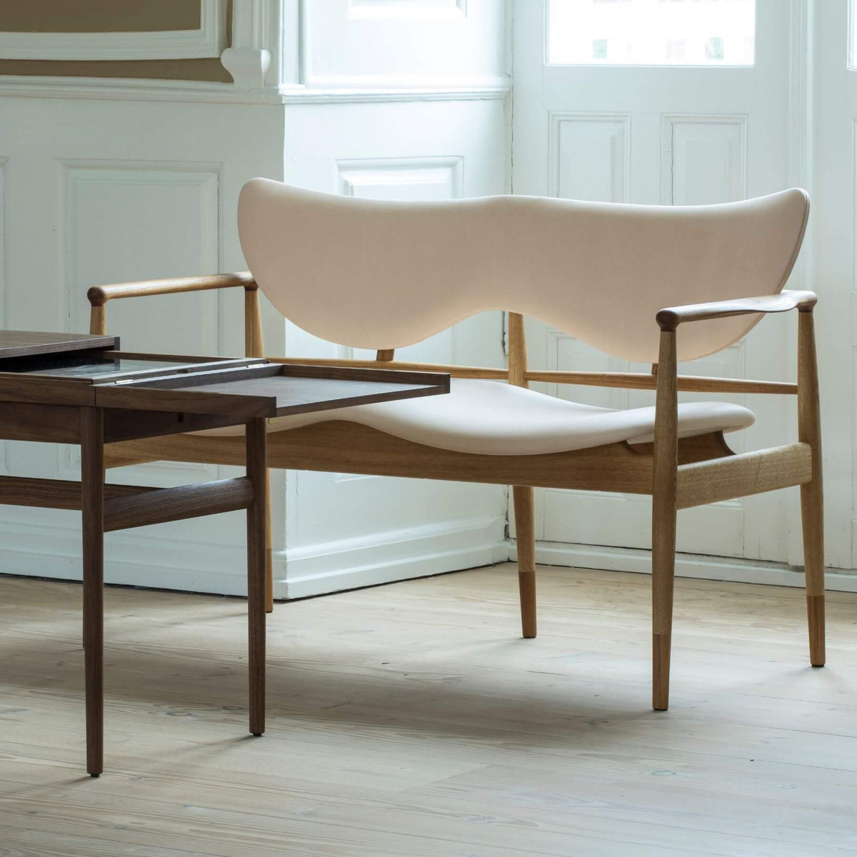 Finn Juhl The 48 Sofa Bench - Walnut
