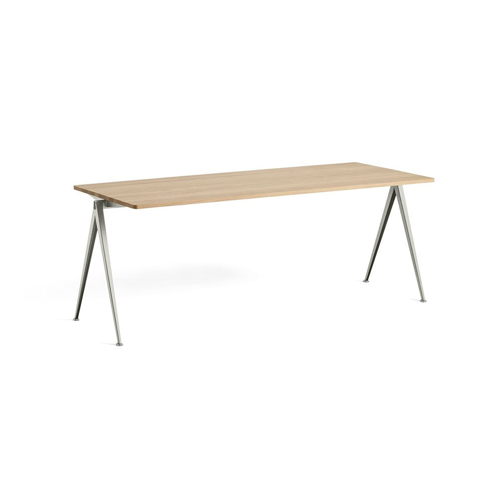 HAY Pyramid Dining Table 01 / 02